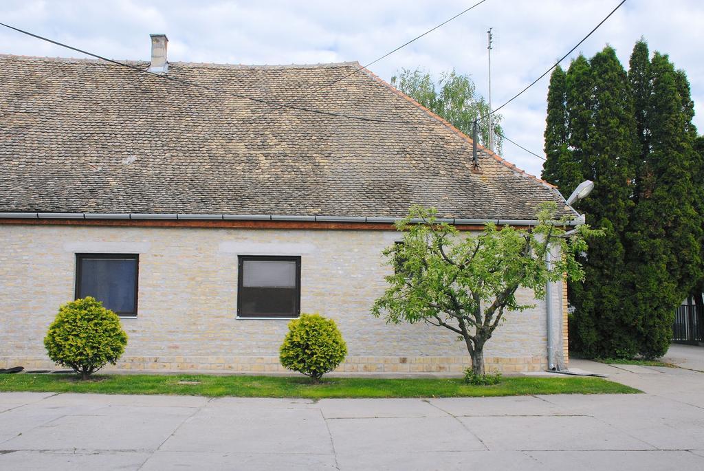 Bezdan Guesthouse Luaran gambar